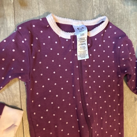 Gerber Baby 18 Months Purple polka dot zip footed cotton pajamas like new - Picture 6 of 12